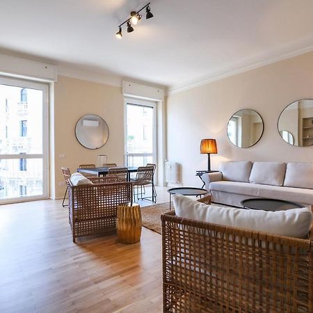 Luxury San Babila Apartment Milan Luaran gambar